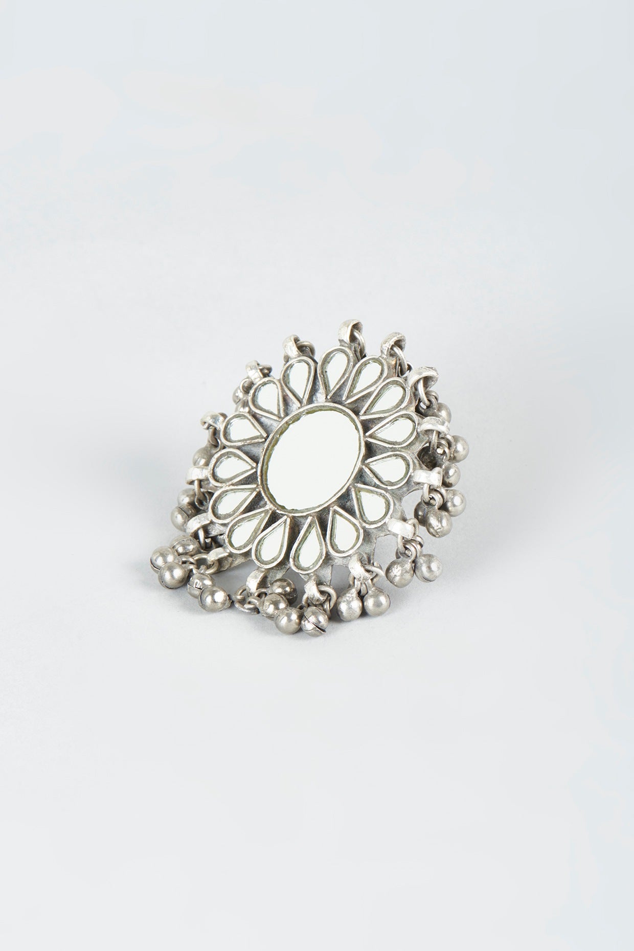 Antique Finish Ring With Glass Kundan