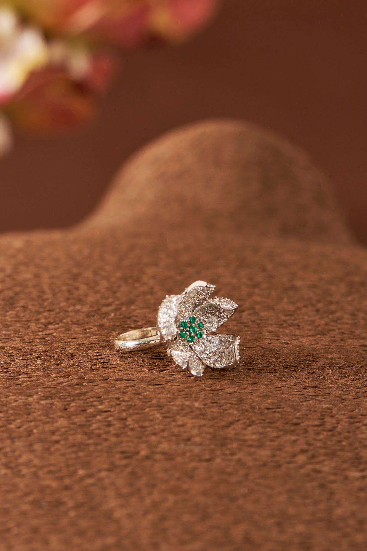 White Finish Zircon & Emerald Ring In Sterling Silver