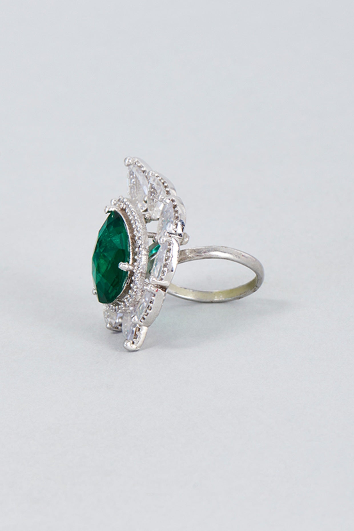 White Finish Zircon & Green Stone Ring