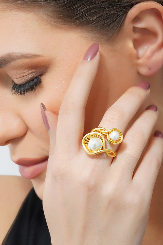 Gold Plated Shell Pearl Ring