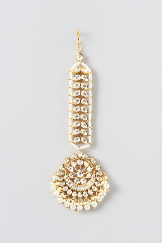 Gold Finish Kundan & Pearl Maang Tikka