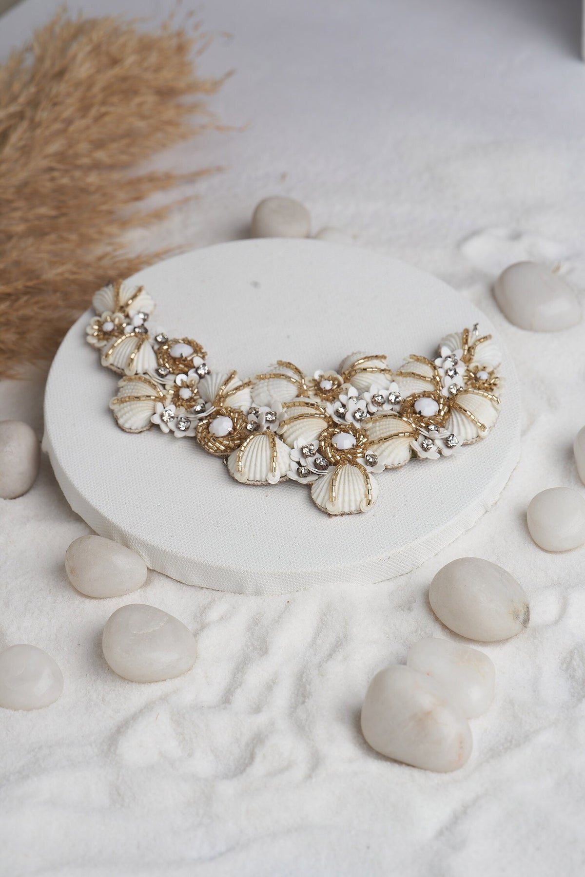 Shell Embellished Choker Set 