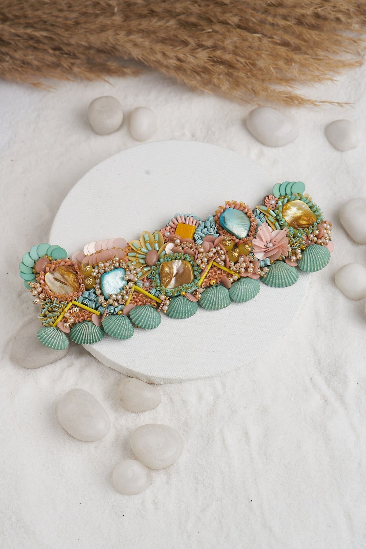 Shell Embellished Choker & Earrings Set 