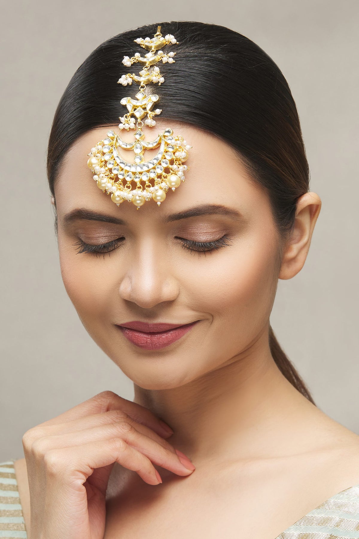 Kundan Tiered Maangtikka 