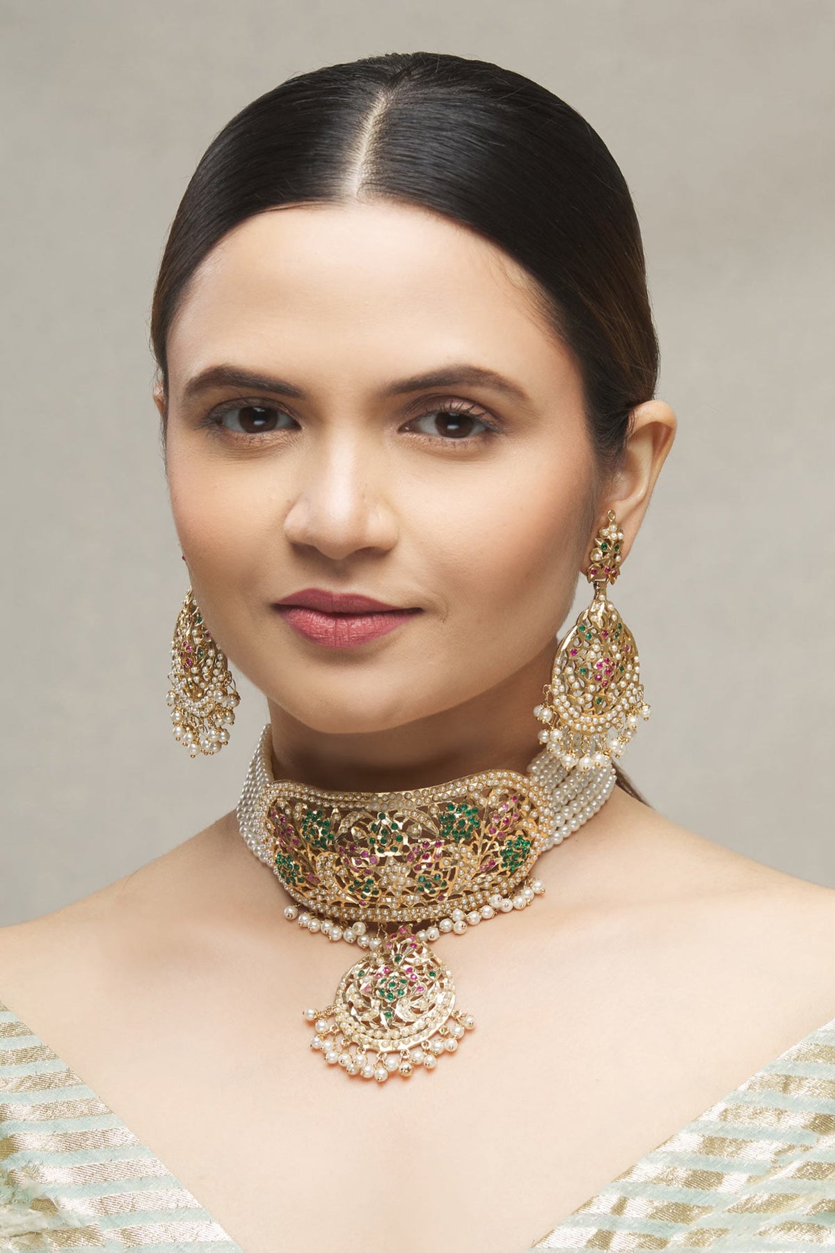 Jadau Pendant Choker Set 