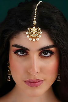 Gold Finish Maangtikka With Pearls