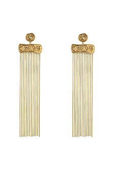 Gold Finish Kingdom Of Westeros Motif Earrings