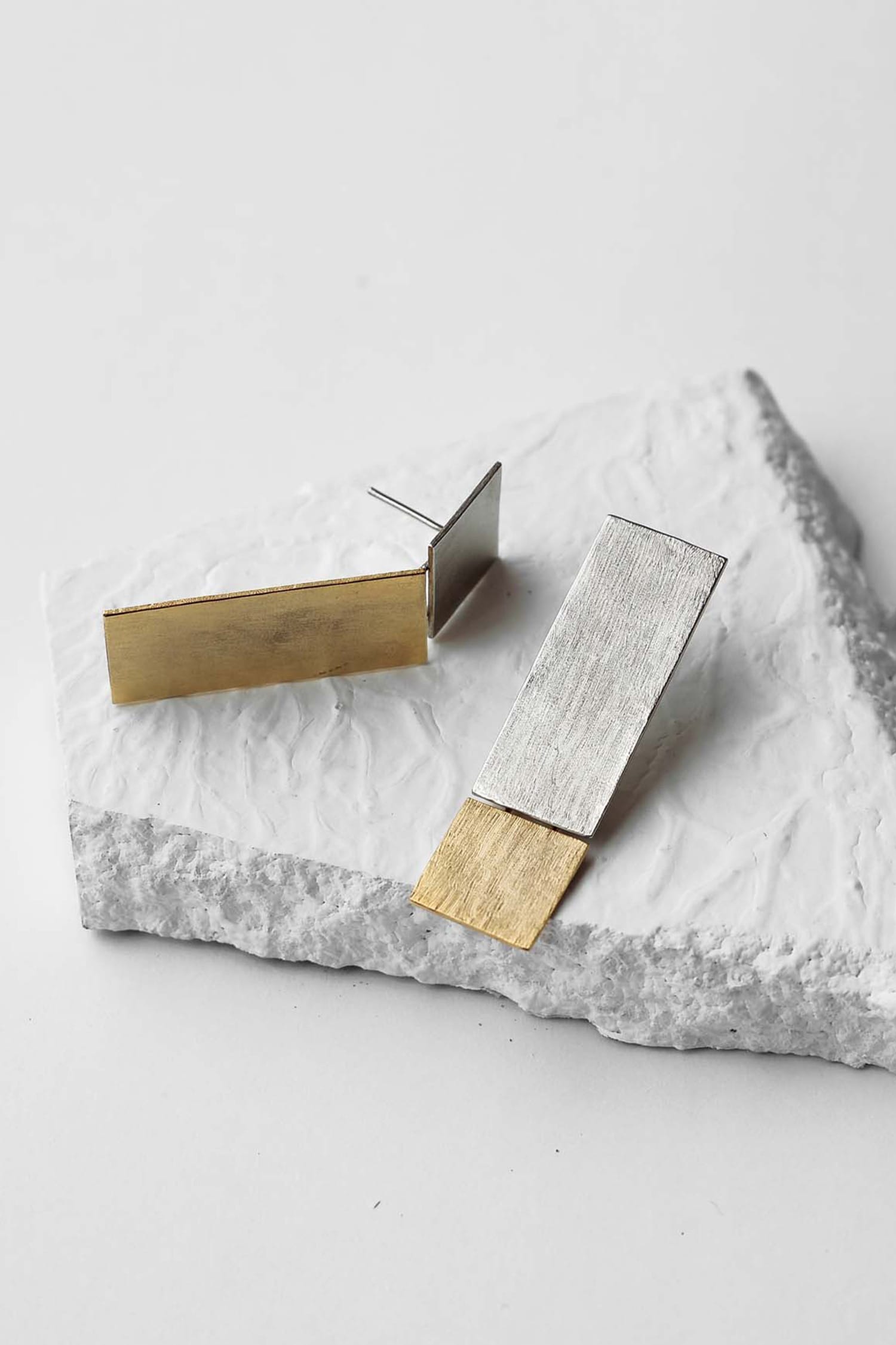 Geometric Danglers 