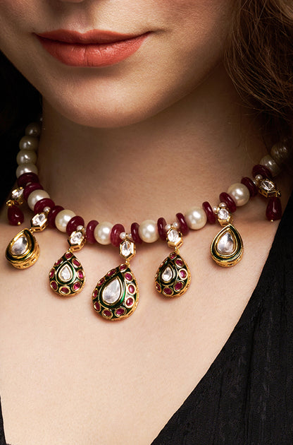 Necklace With Pearls & Red Agate