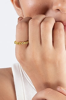 18kt Yellow Gold Finish Pan-Shaped Diamond Ring
