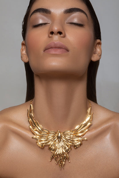 Handcrafted Bird Carved Collar Necklace 
