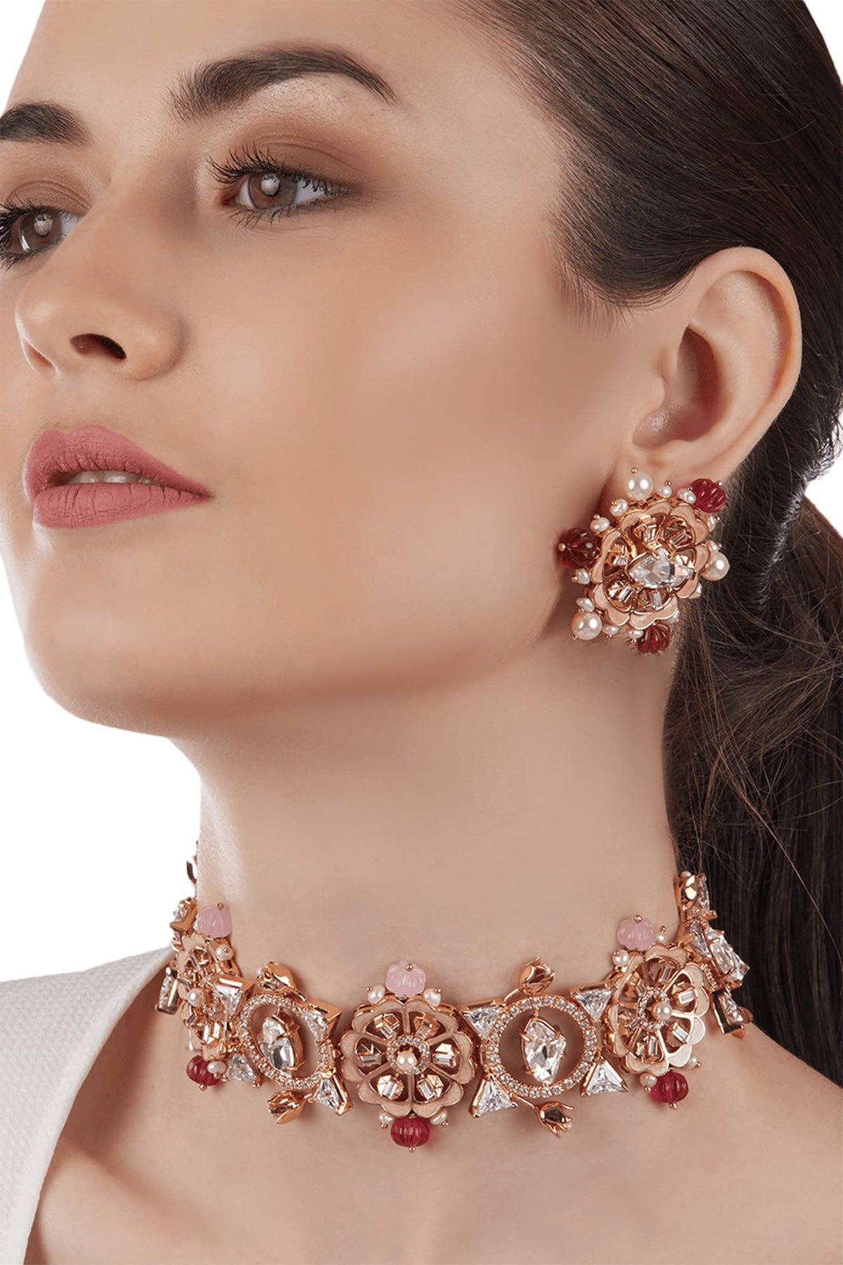 Fluora Eternite Choker 