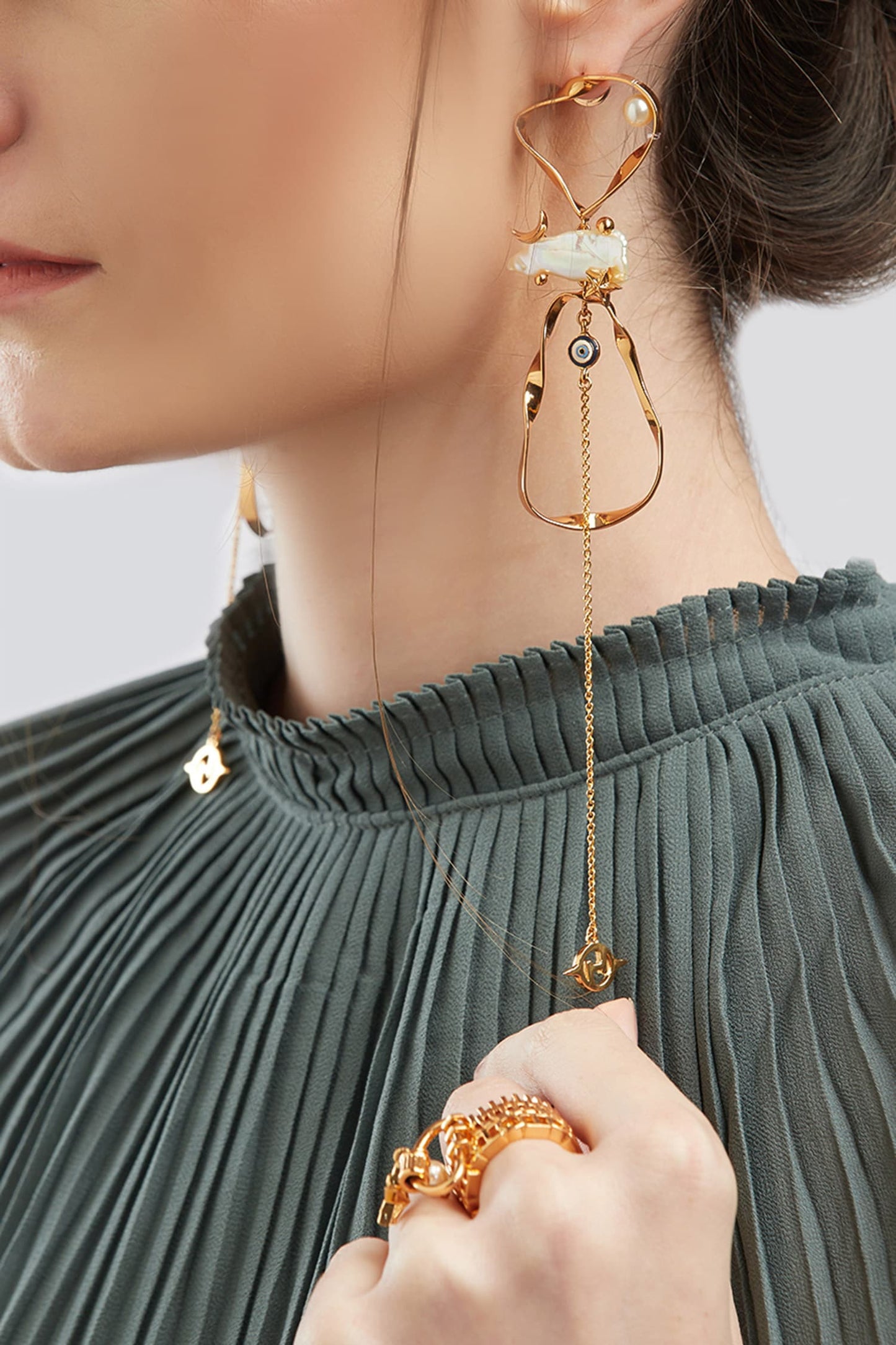  Lupis Bead Long Earrings 
