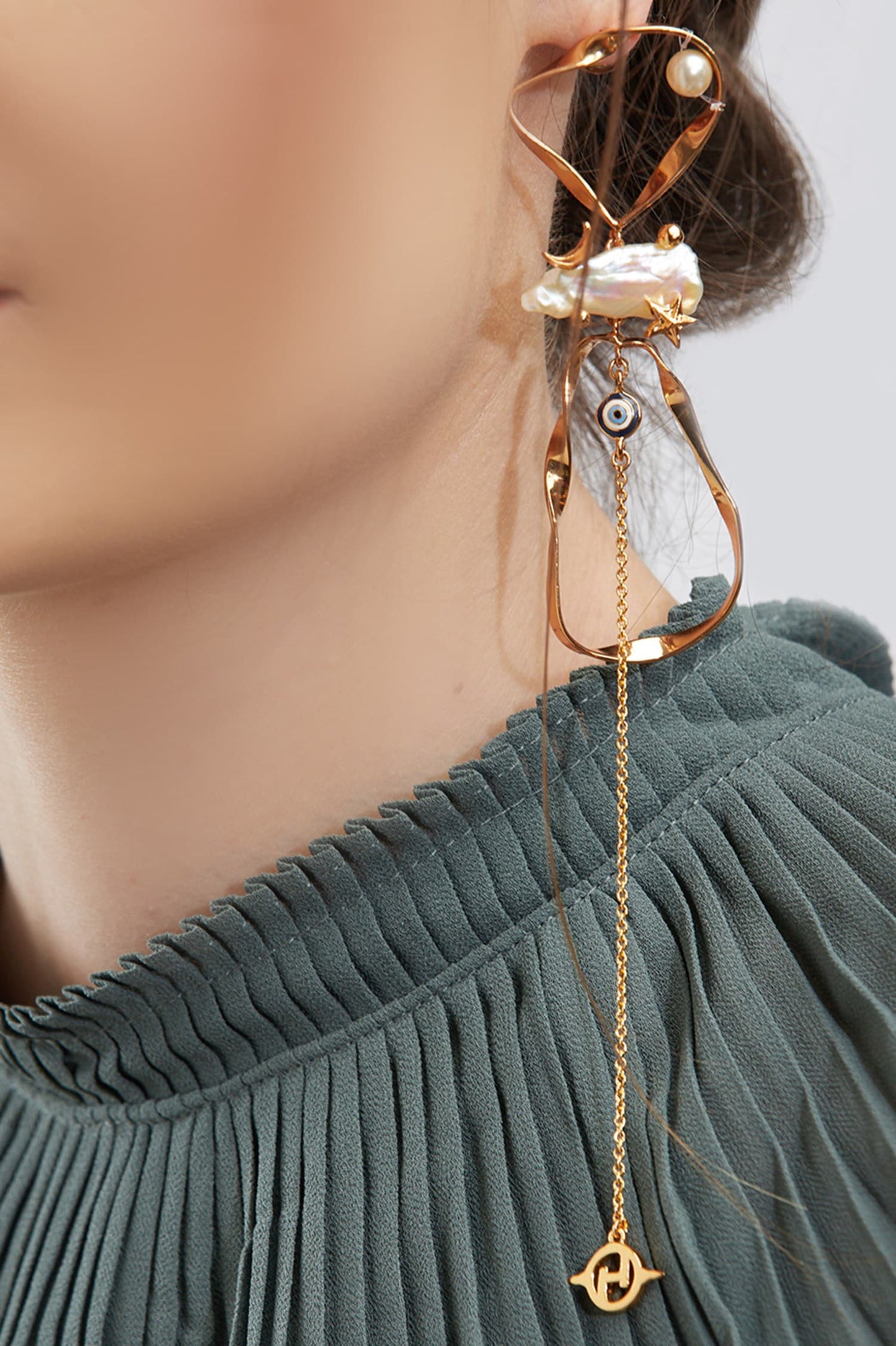  Lupis Bead Long Earrings 