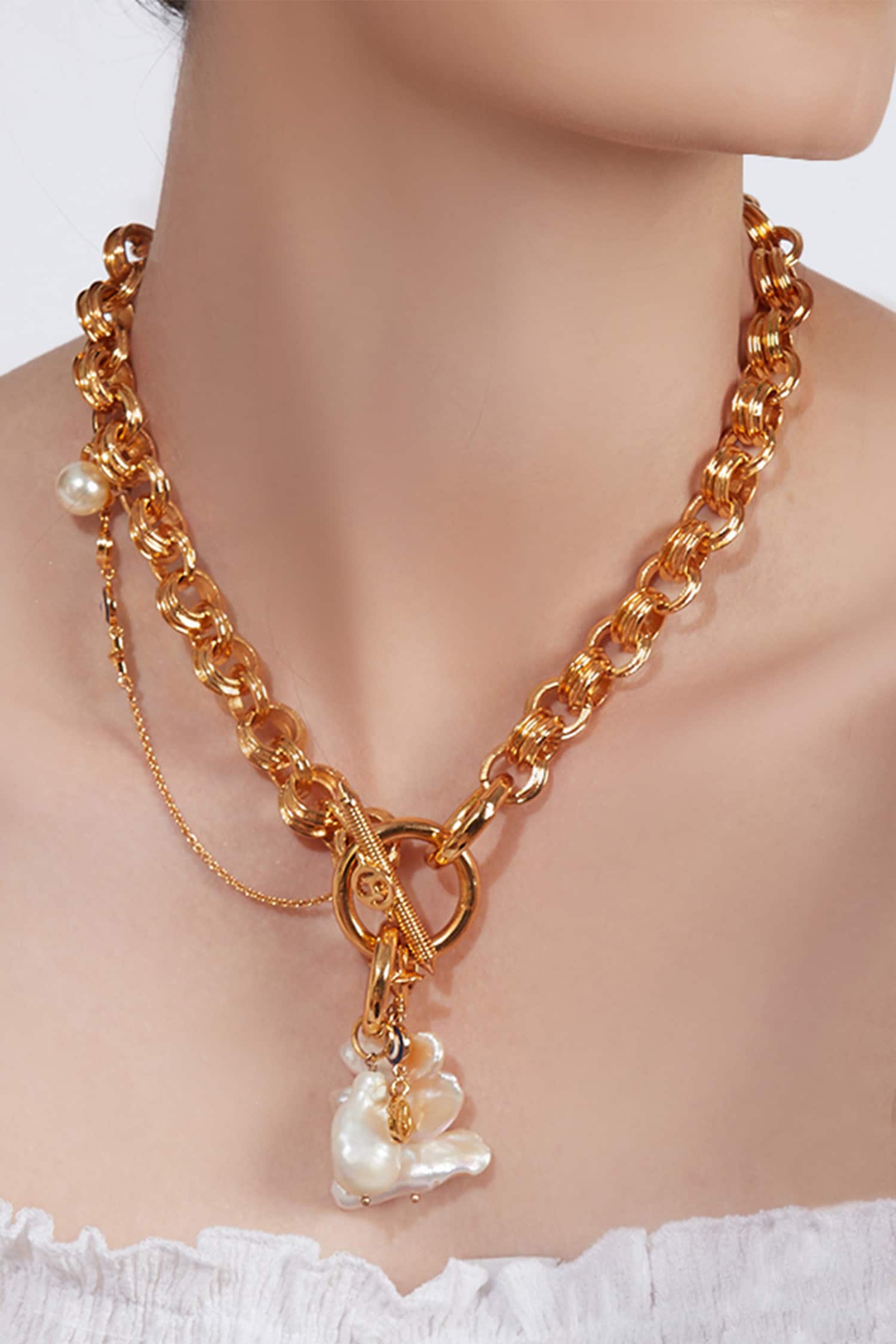 Celeste Bead Pendant Necklace 