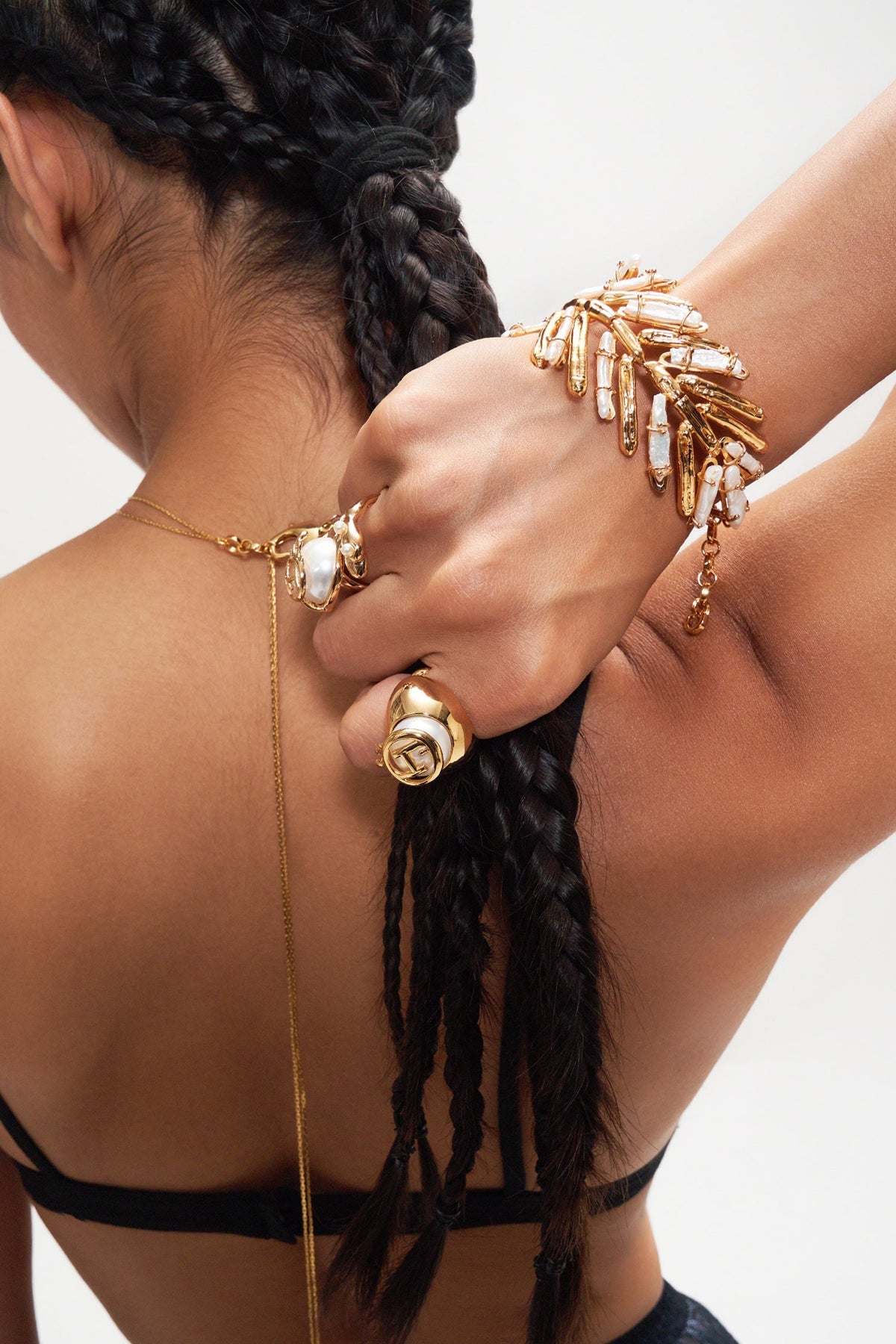Drip OH River Rose Hand Cuff 