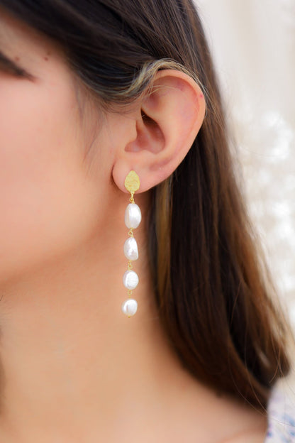 Baroque Pearl Dangler Earrings 
