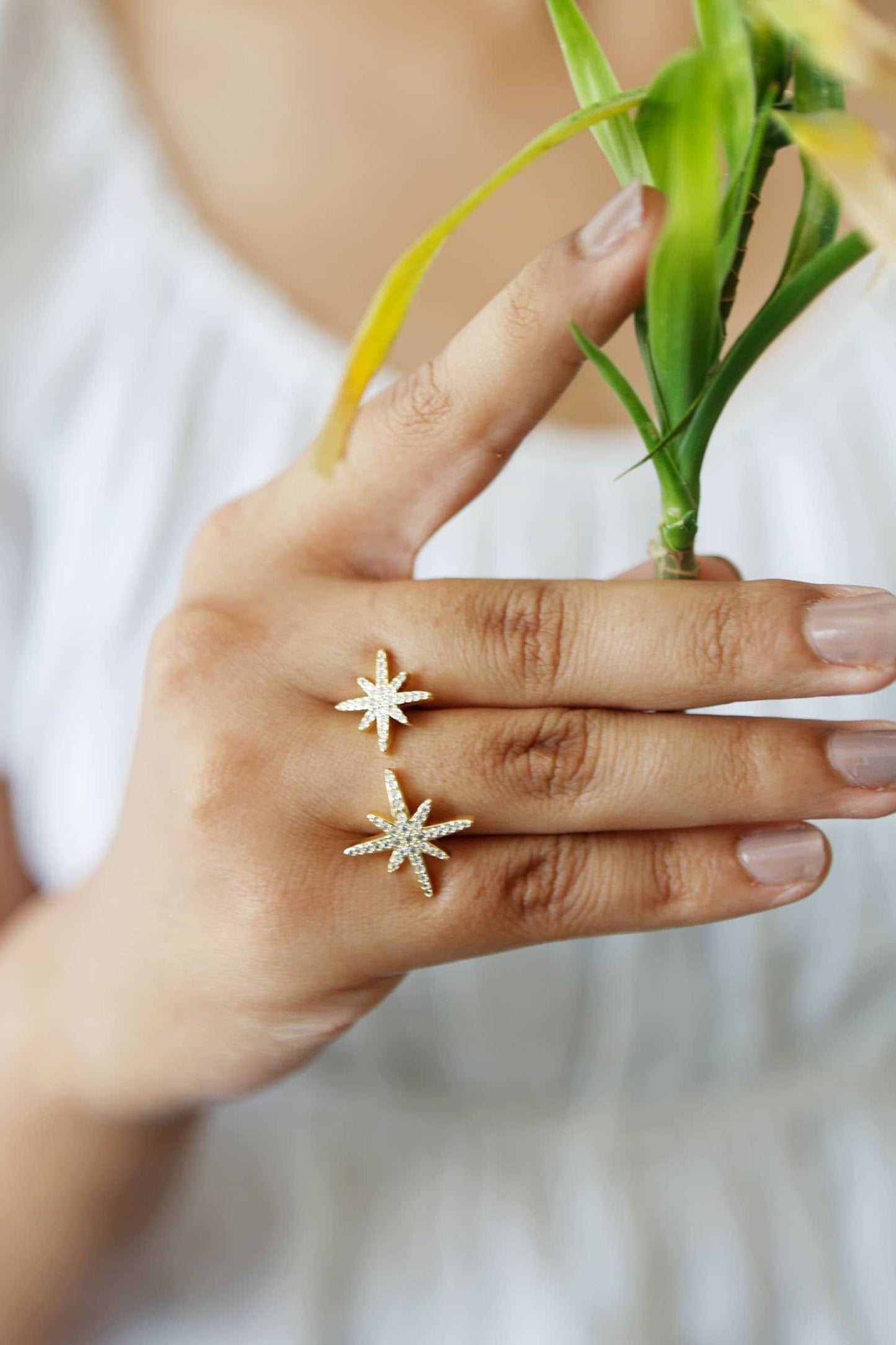 Zircon Studded Ring 