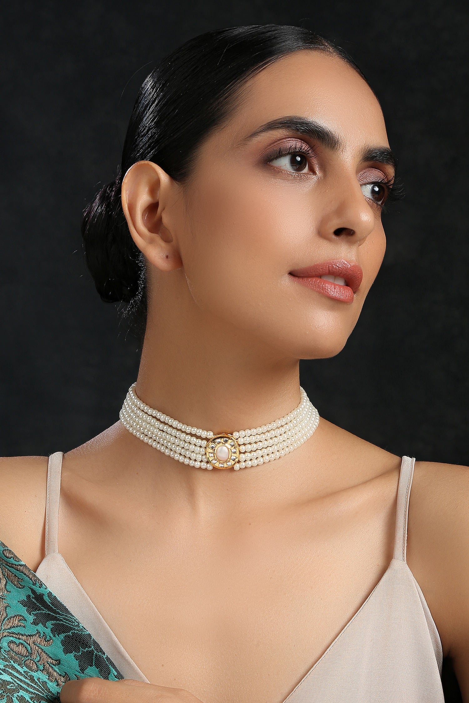 Kundan Choker 
