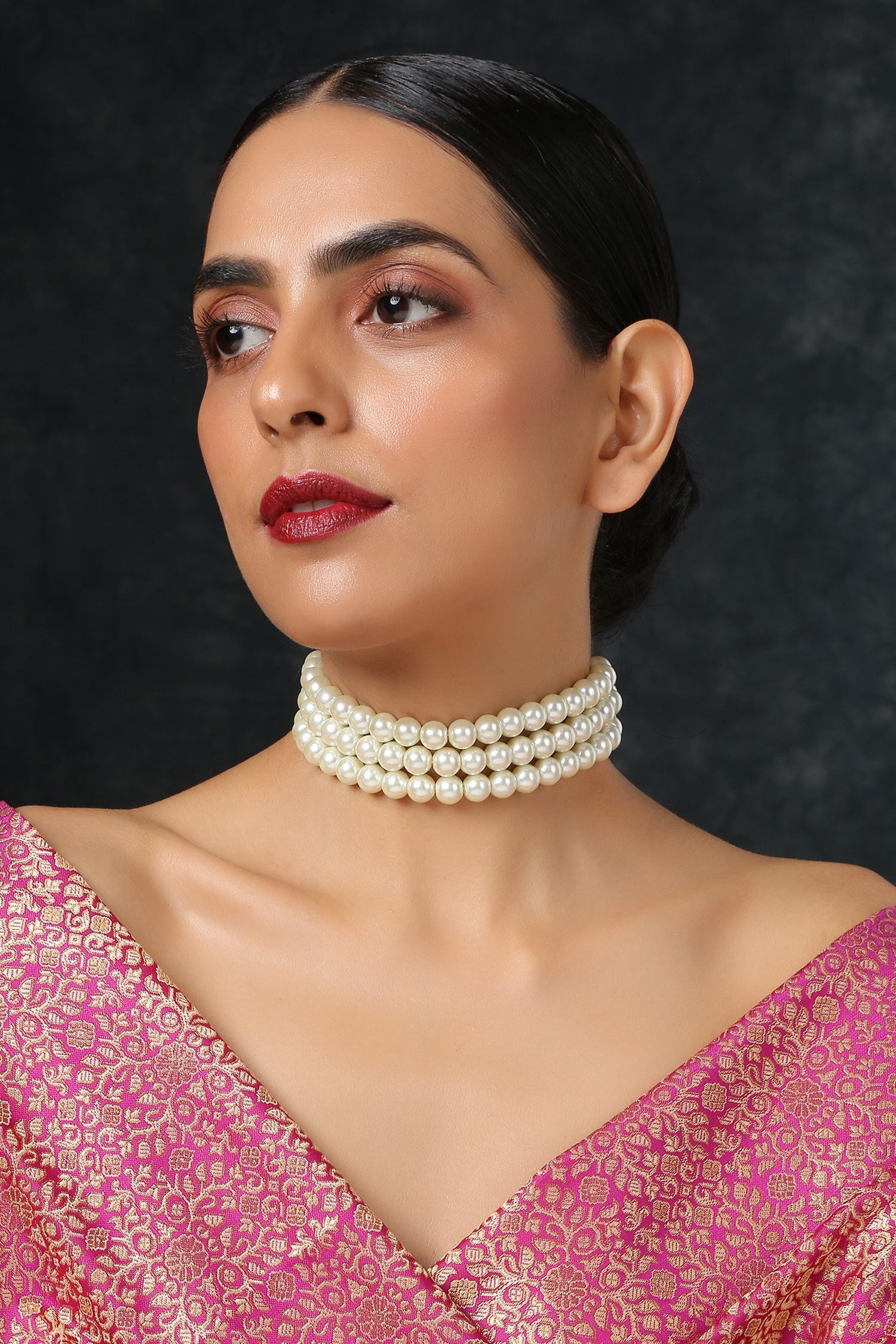 Multistrand Pearl Choker 