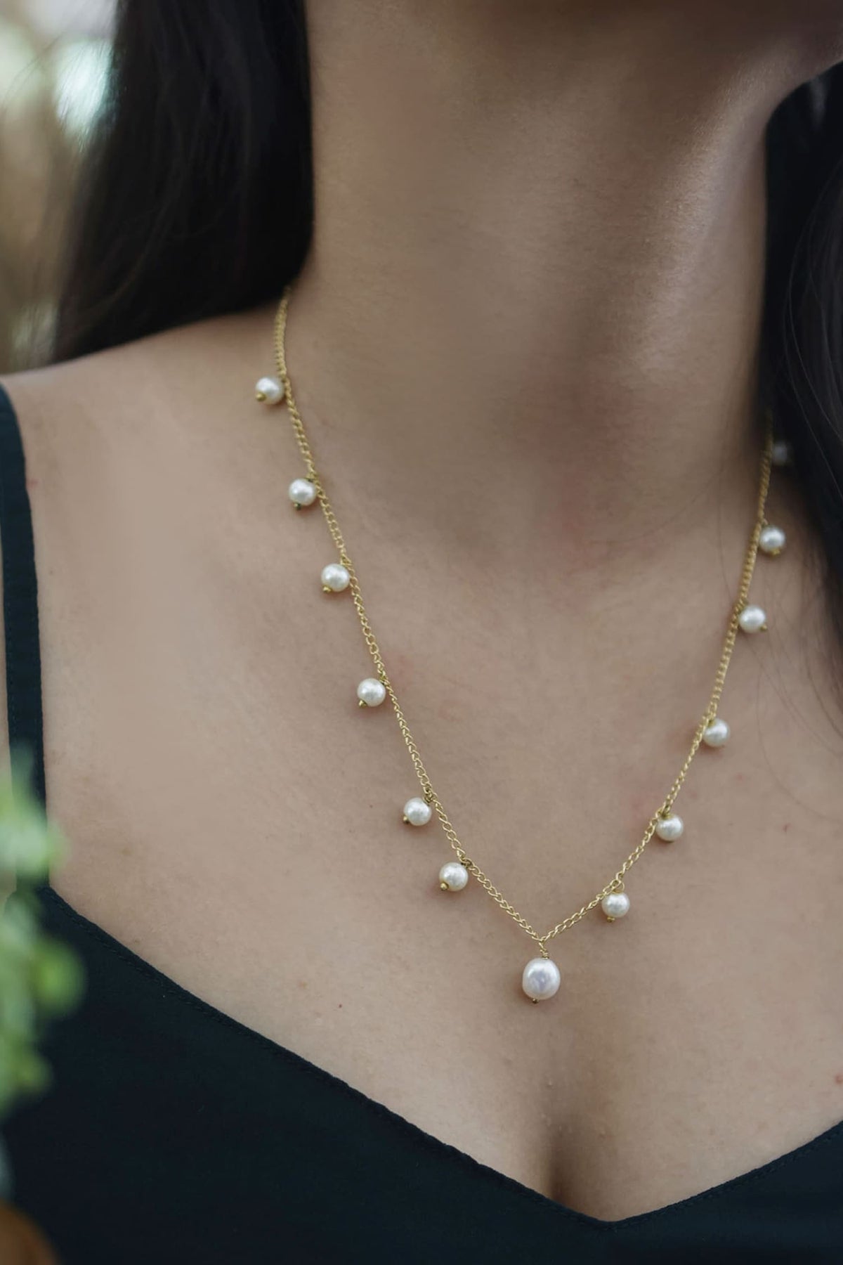 Gold Pearl Embellished Chain Necklace 