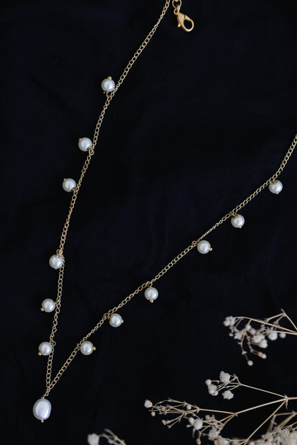 Gold Pearl Embellished Chain Necklace 