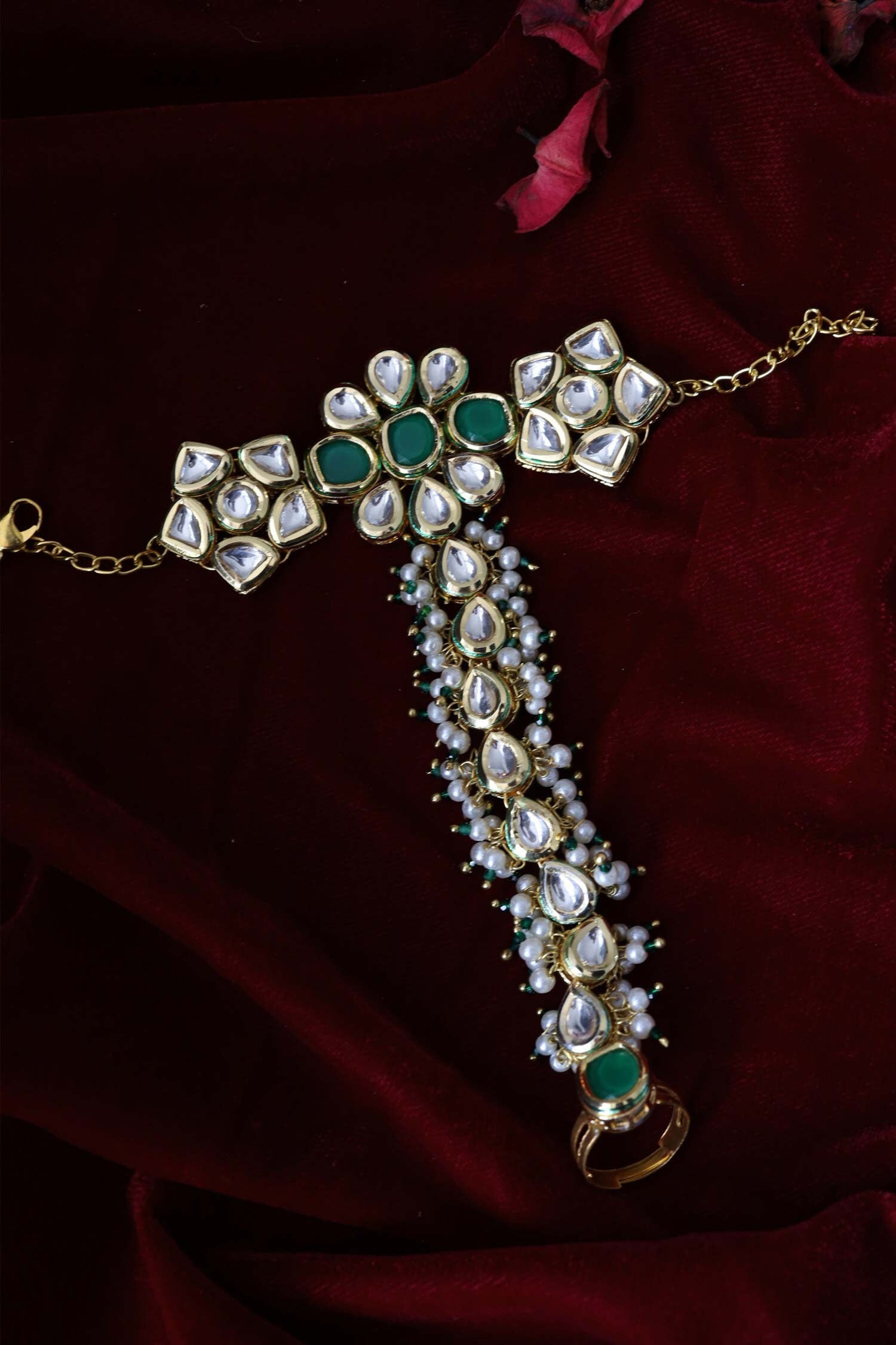 Kundan Hathphool 