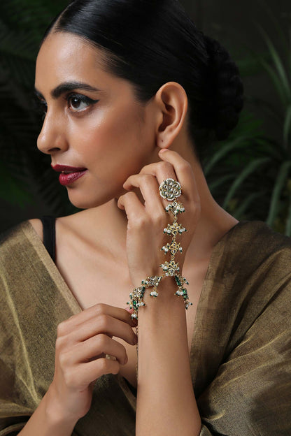 Kundan Hathphool 