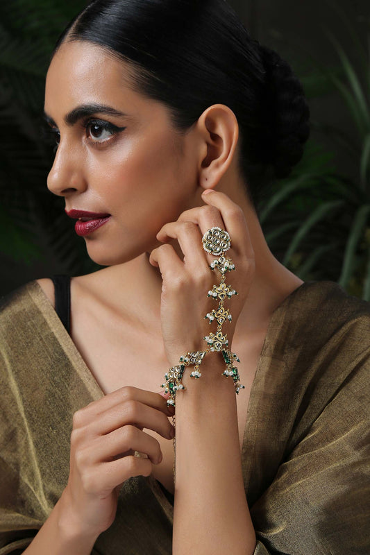 Kundan Hathphool 