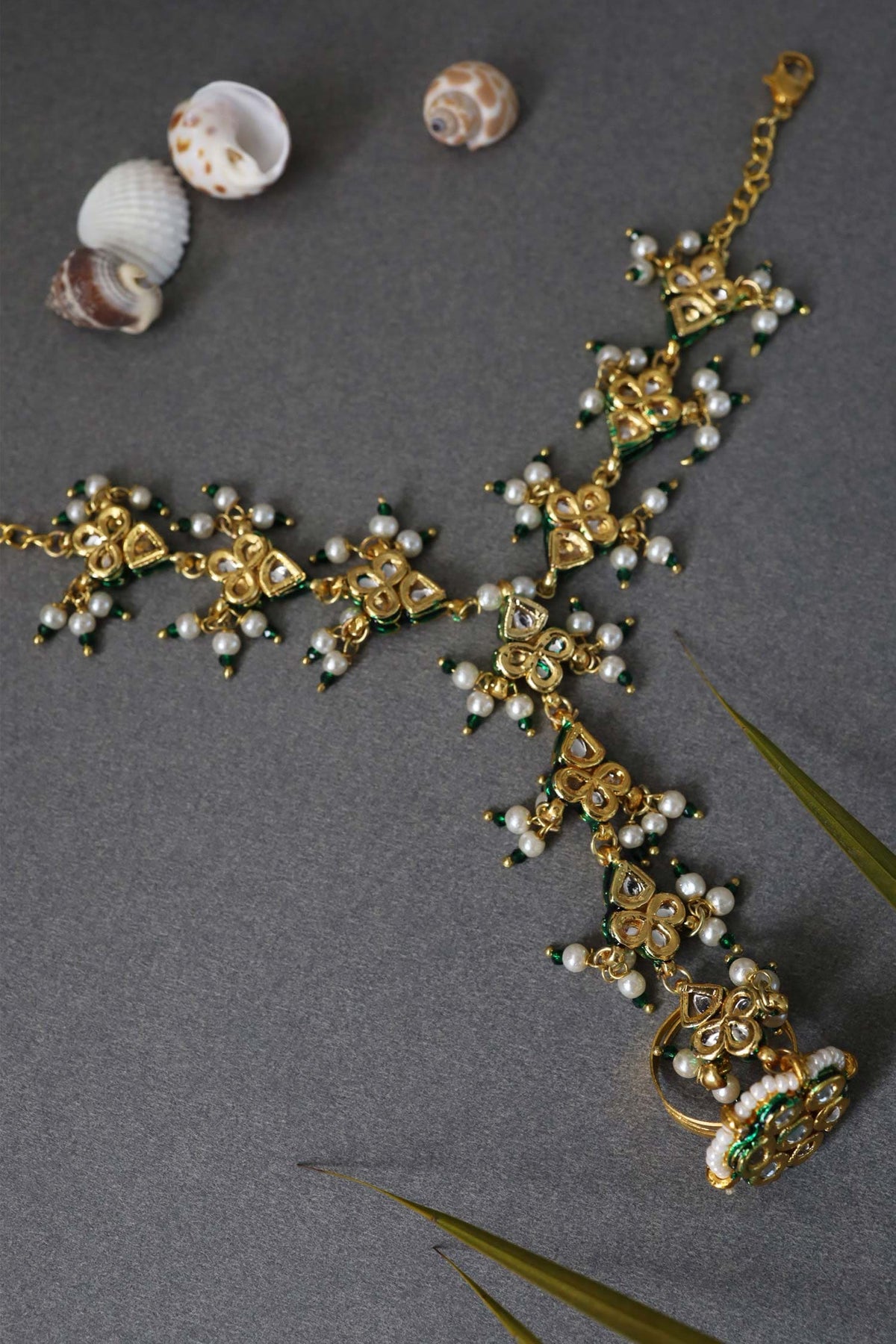 Kundan Hathphool 