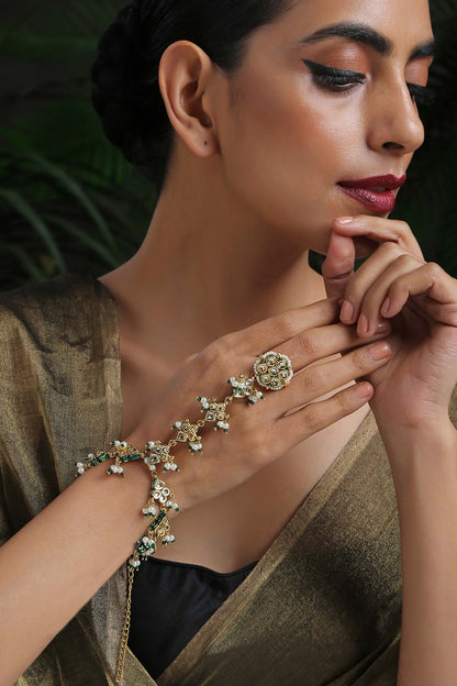 Kundan Hathphool 