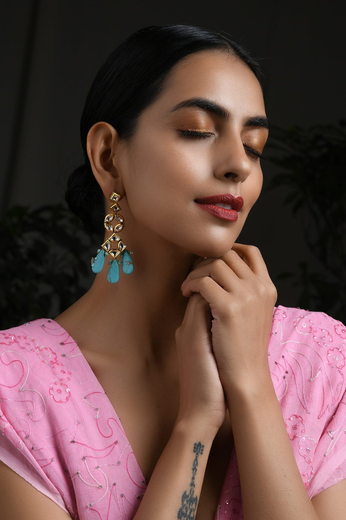 Kundan Geometric Danglers 