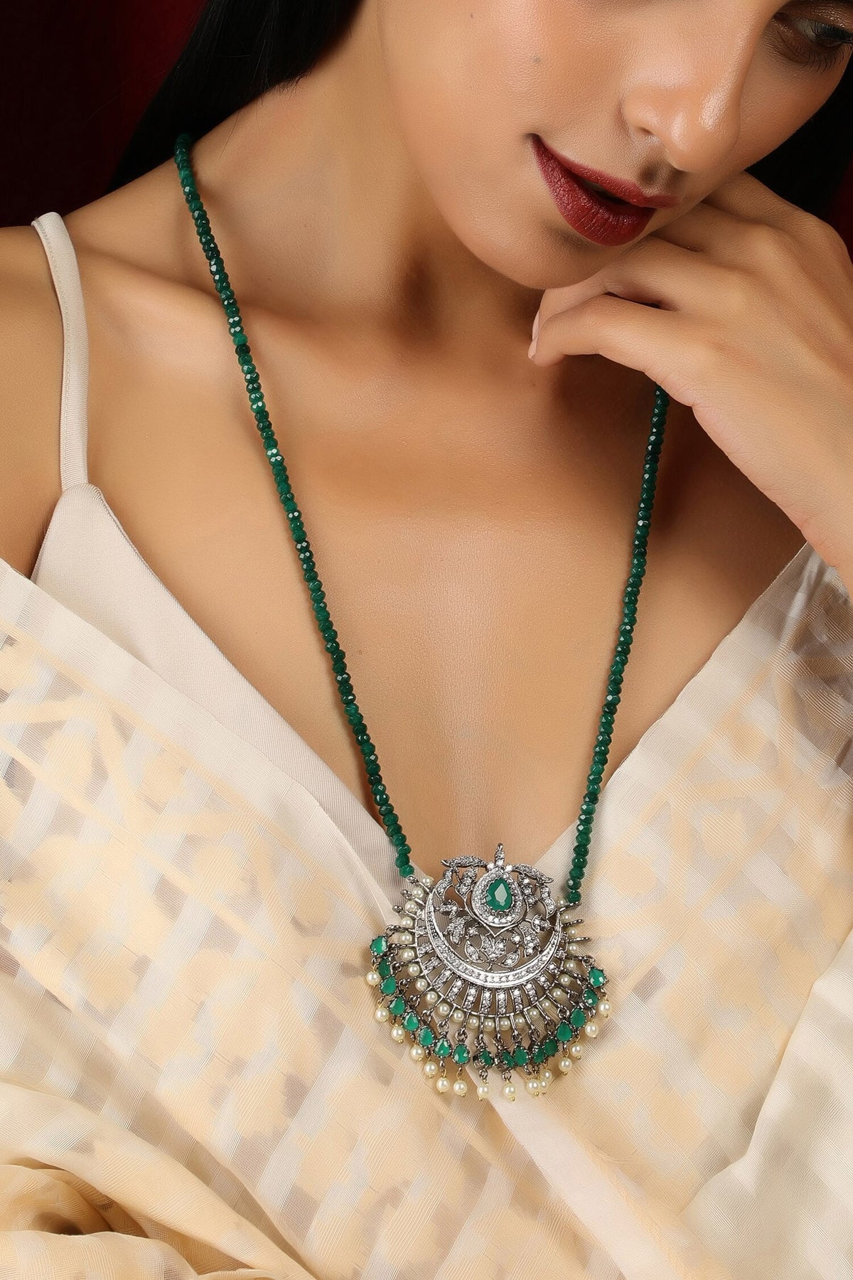 Beaded Pendant Necklace 