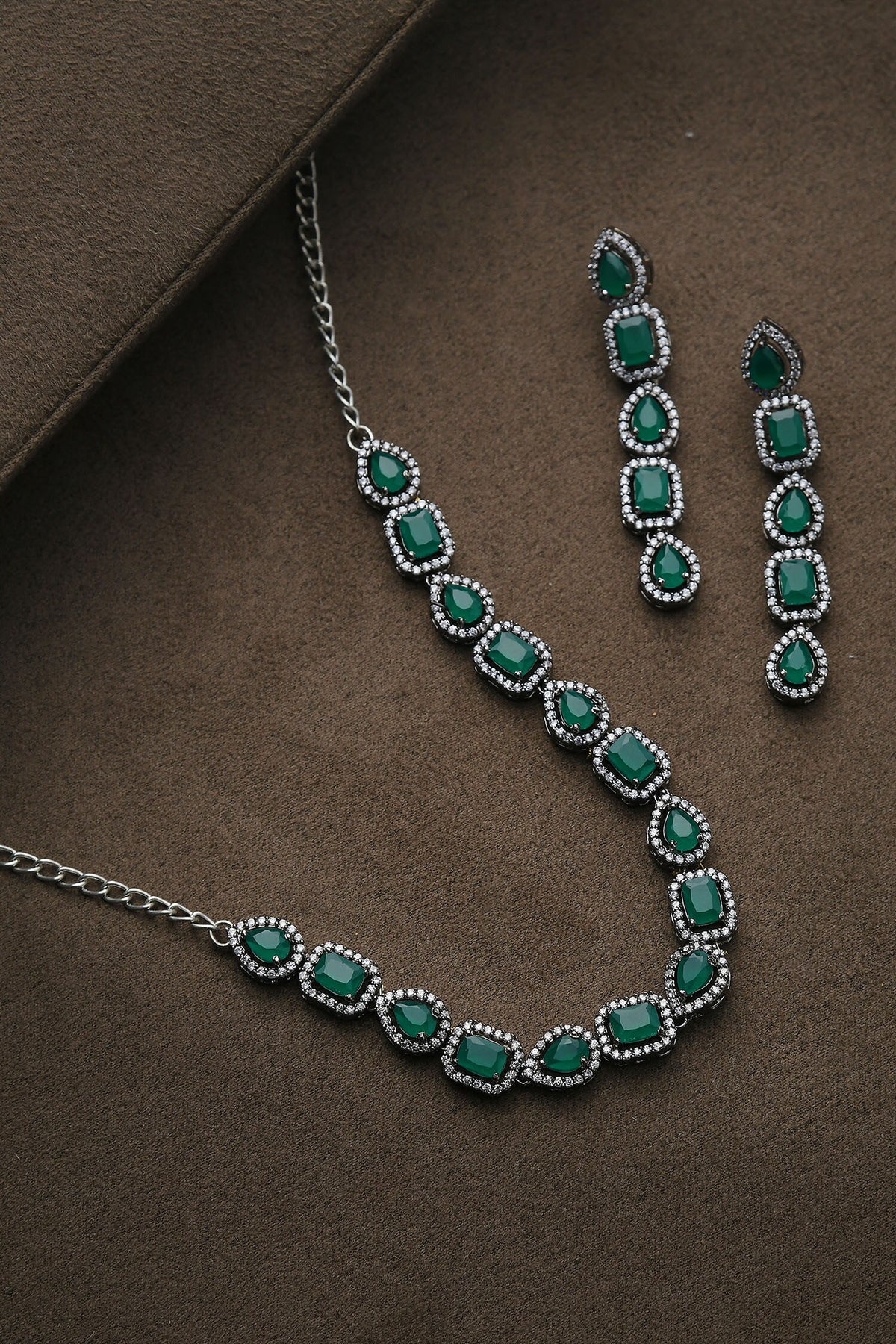 Stone Choker Set 