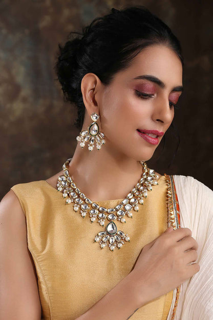 Kundan Pendant Necklace Set 