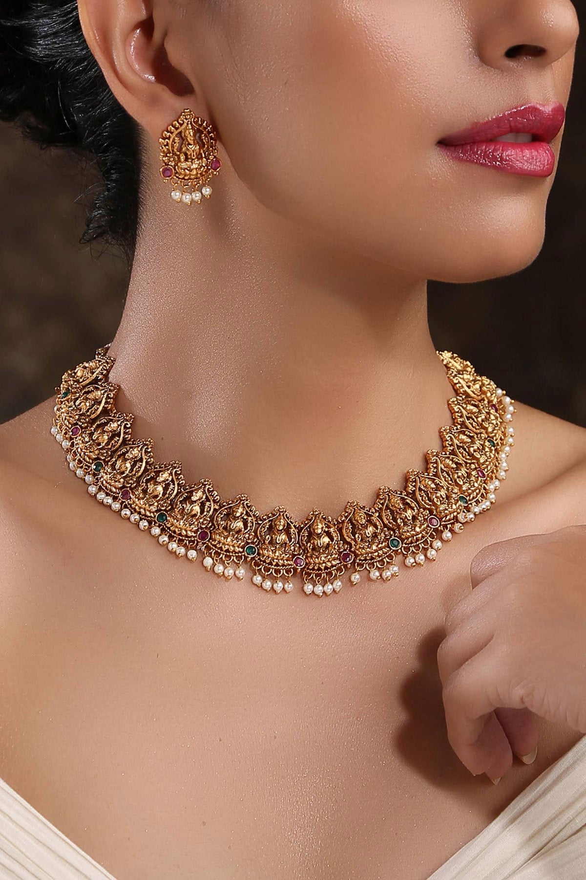 Temple Choker Set 