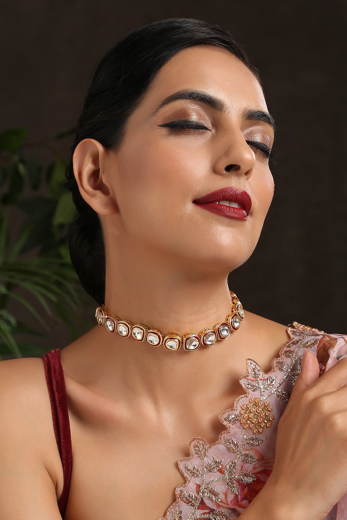 Stone Choker 
