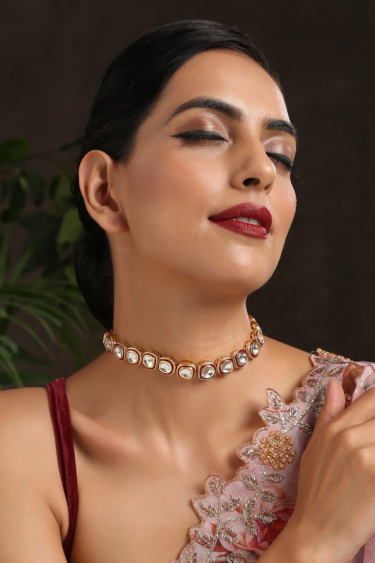 Stone Choker 