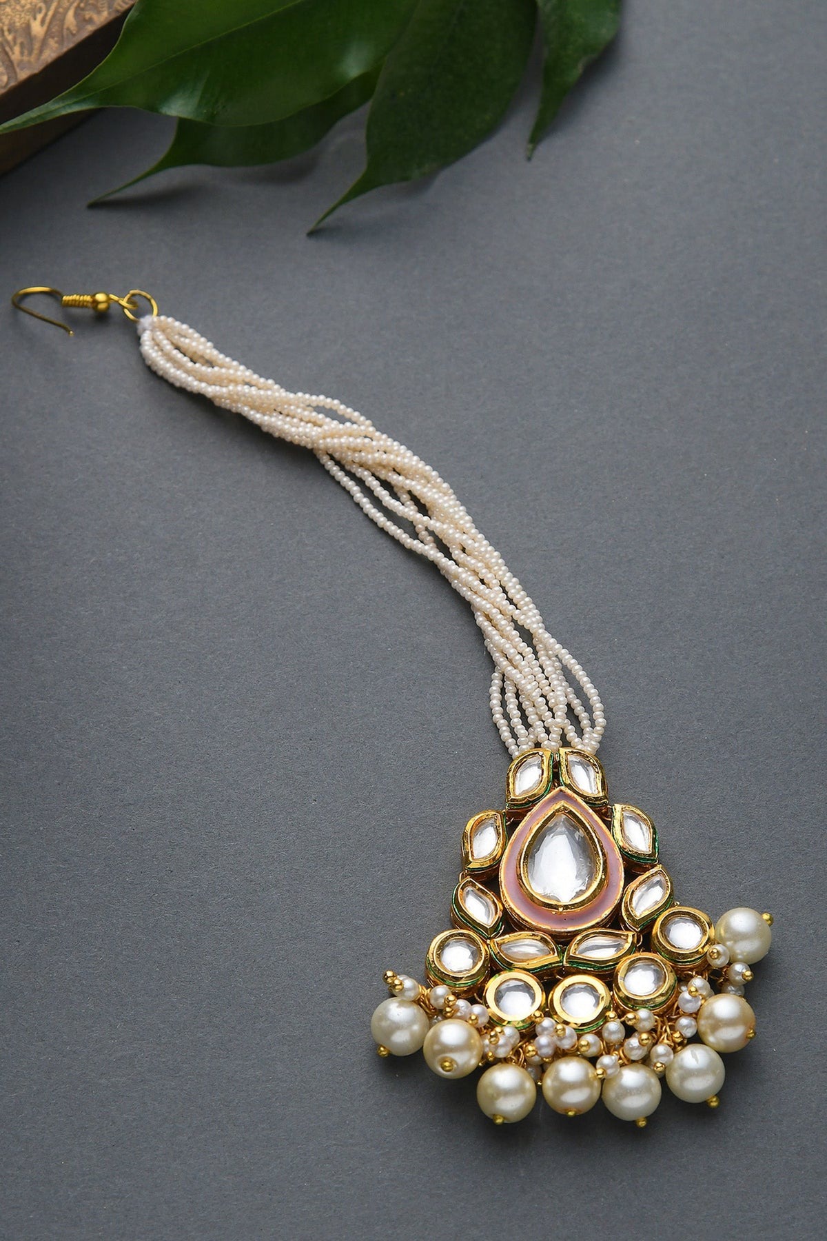 Meenakari Kundan Maangtikka 