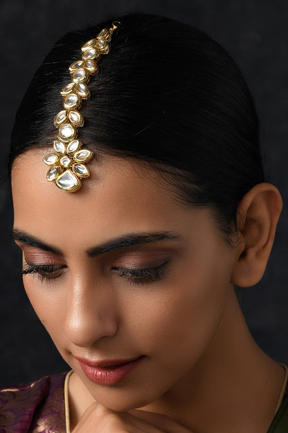 Floral Kundan Maangtikka 