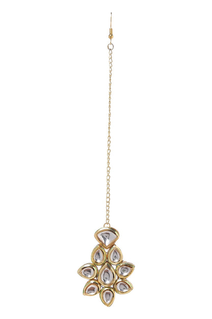 Handcrafted Kundan Maangtikka 