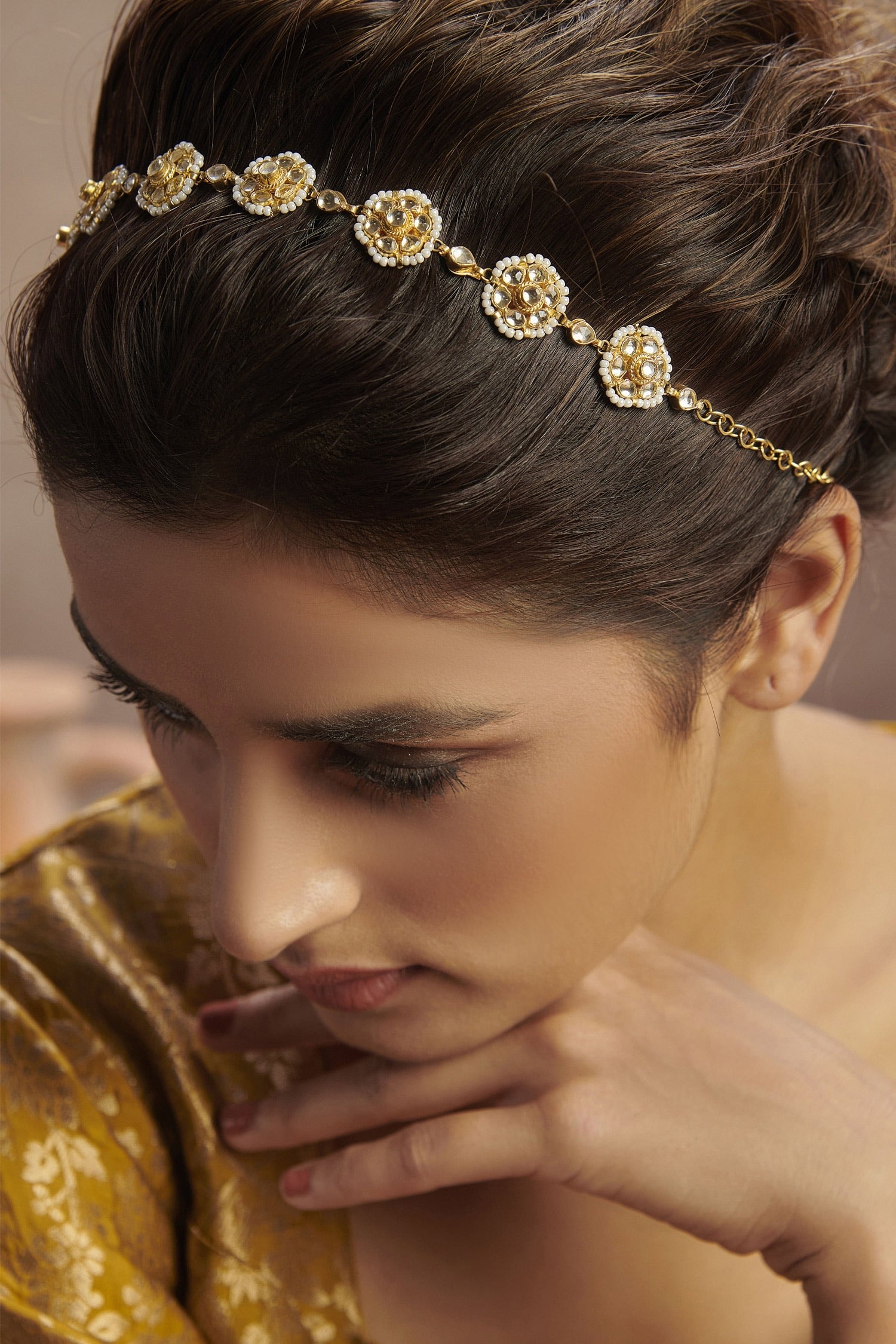 Floral Kundan Embellished Mathapatti 