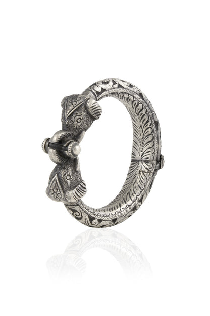 Silver Nestling Peacock Kada/ Bangle