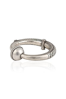 Silver One Bead Head Kada/ Bangle