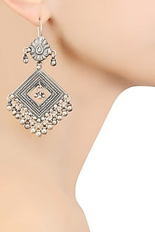 Silver Patra Diamond Shaped Earrings