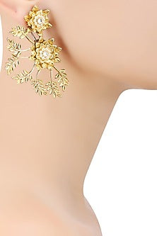 Matte Gold Finish Kundan Crystal Leaf Motif Earrings