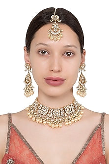 Gold Plated Kundan Stones and Pearl Choker Necklace with Earrings and Maangtika