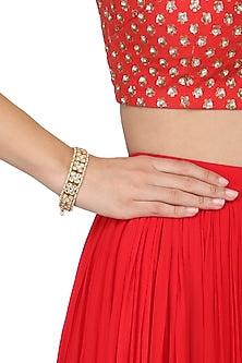 Gold Finish Wihte Jadtar Stone Single Line Bracelet