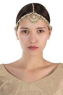 Gold plated pearl and green stone mathapatti