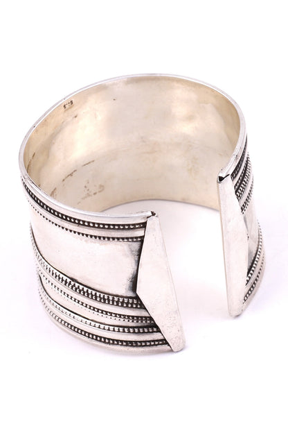Silver Carved Handcrafted Bracelet 